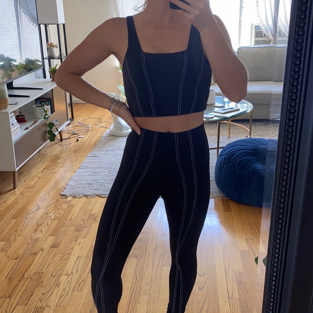 carbon 38 black striped set